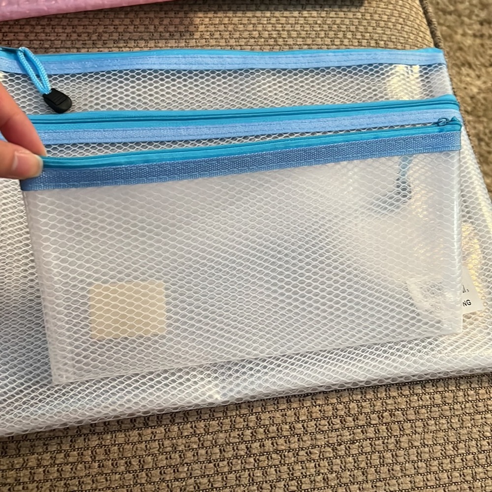 Zip Pockets - Picture 4 of 5